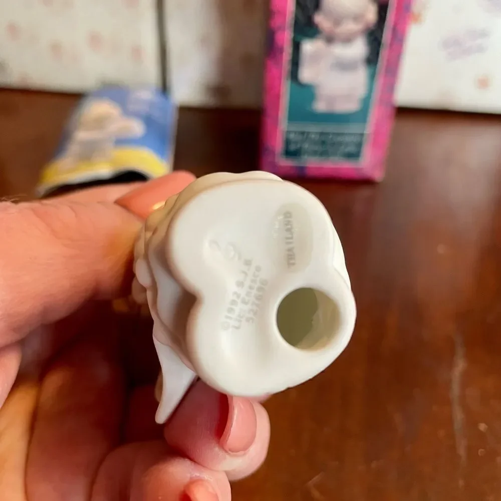PRECIOUS MOMENTS CHRISTMAS ORNAMENT “But the Greatest of These is Love” 1992